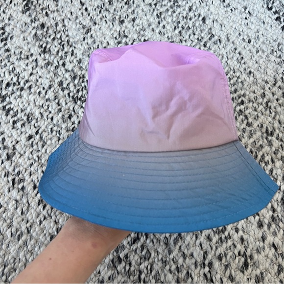 Cynthia Rowley pastel ombre blue pink sunset bucket hat - Picture 2 of 7